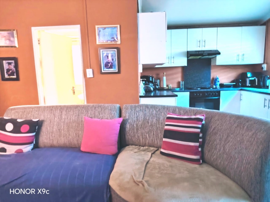 2 Bedroom Property for Sale in Sercor Park Western Cape